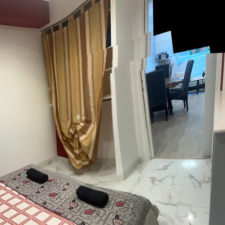 Location Saisonniere Apartment Ментона Екстериор снимка